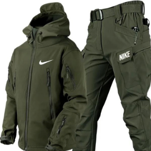 Nike – Αντιανεμικό και Παντελόνι